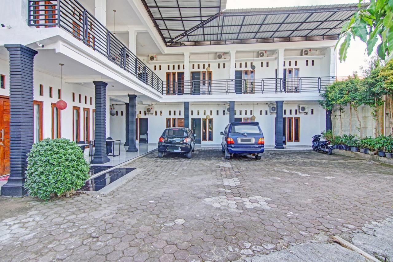 Hotel Shafira Pariaman Syariah Mitra Reddoorz Exterior photo